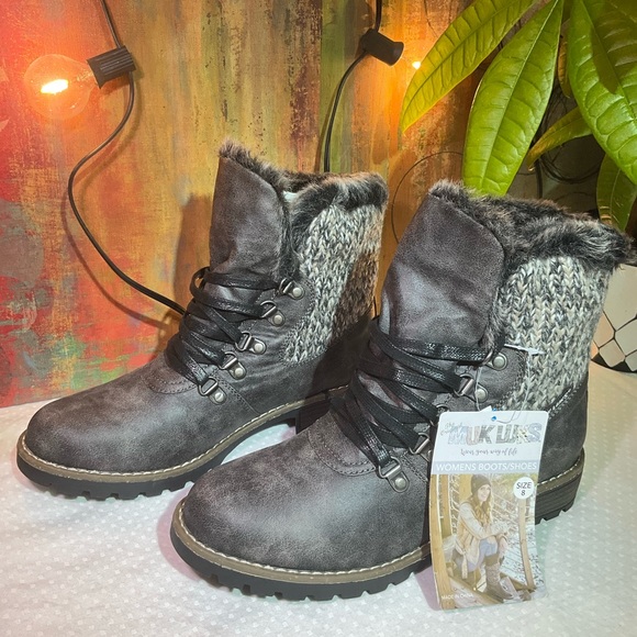 MUK LUKS Women's Verna Fashion Boots, Grey, 8 US - Picture 8 of 12